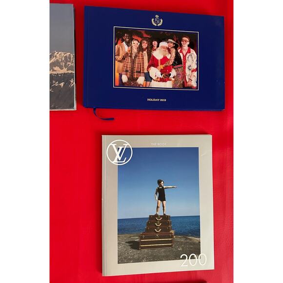 Chanel Louis Vuitton Gucci Fashion Magazines Books Various Collections - Picture 6 of 16